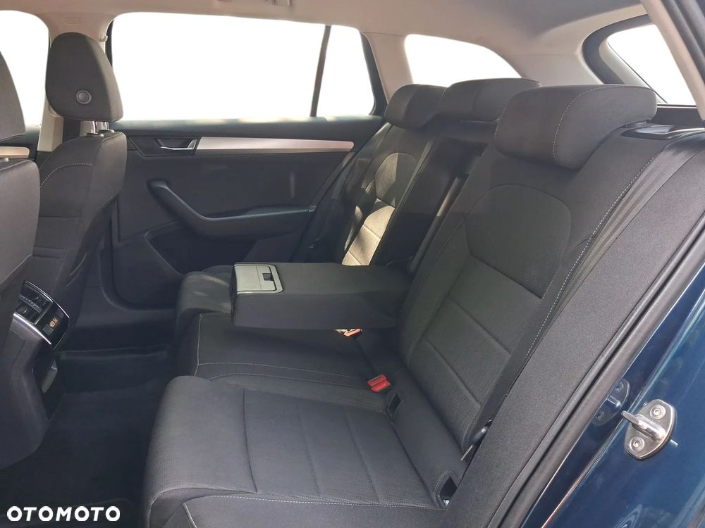 Skoda Superb 2.0 TDI Ambition - 15