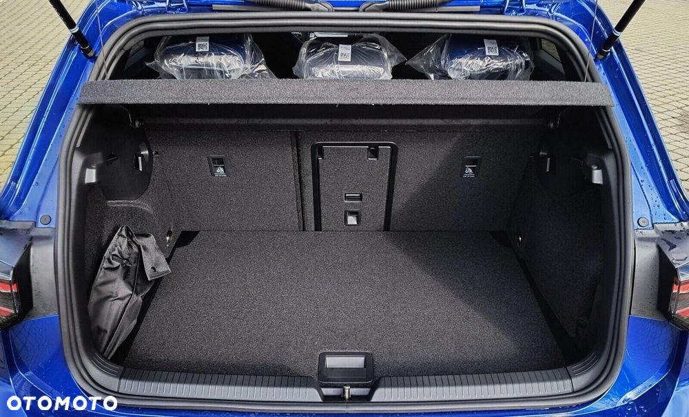 Volkswagen Golf VIII 2.0 TSI 4Motion R DSG - 25