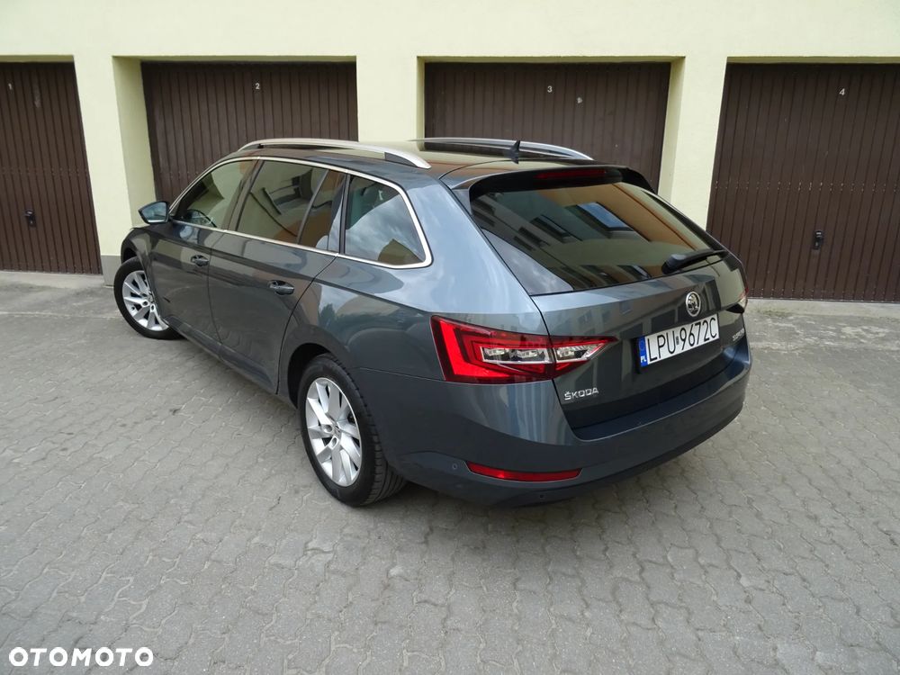 Skoda Superb 1.6 TDI GreenLine - 4