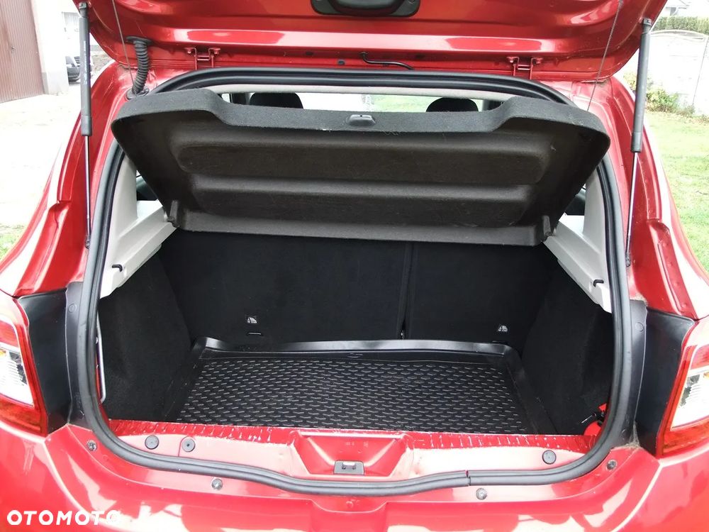 Dacia Sandero - 10