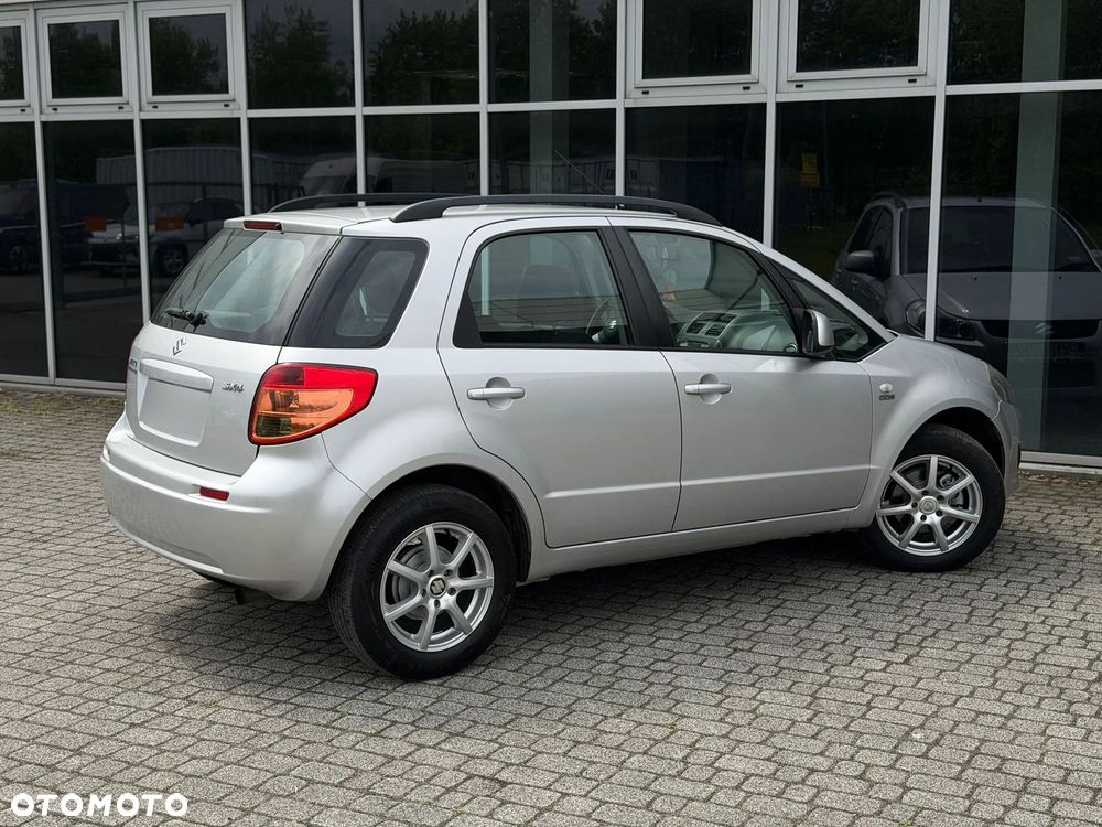 Suzuki SX4 1.6 DDiS Comfort - 17