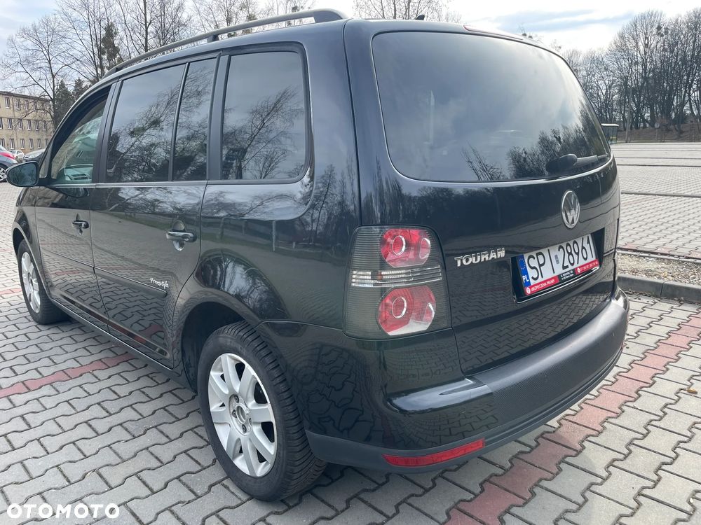 Volkswagen Touran 1.4 TSI Freestyle - 3