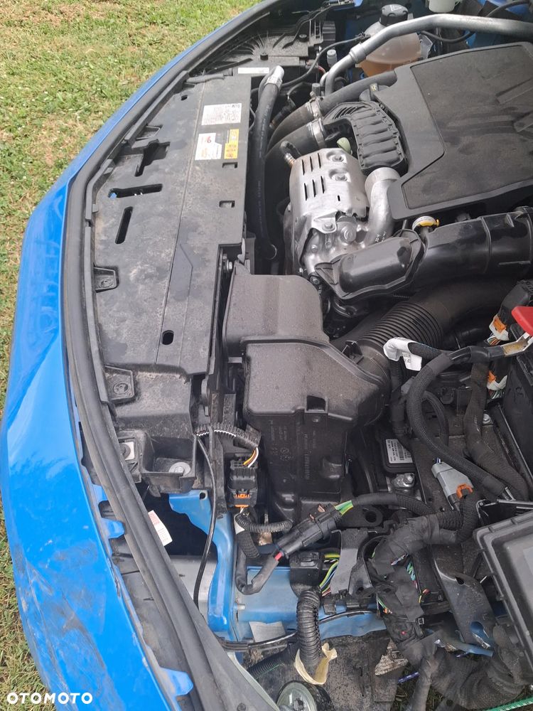 Opel Astra 1.2 Turbo Automatik GS - 12