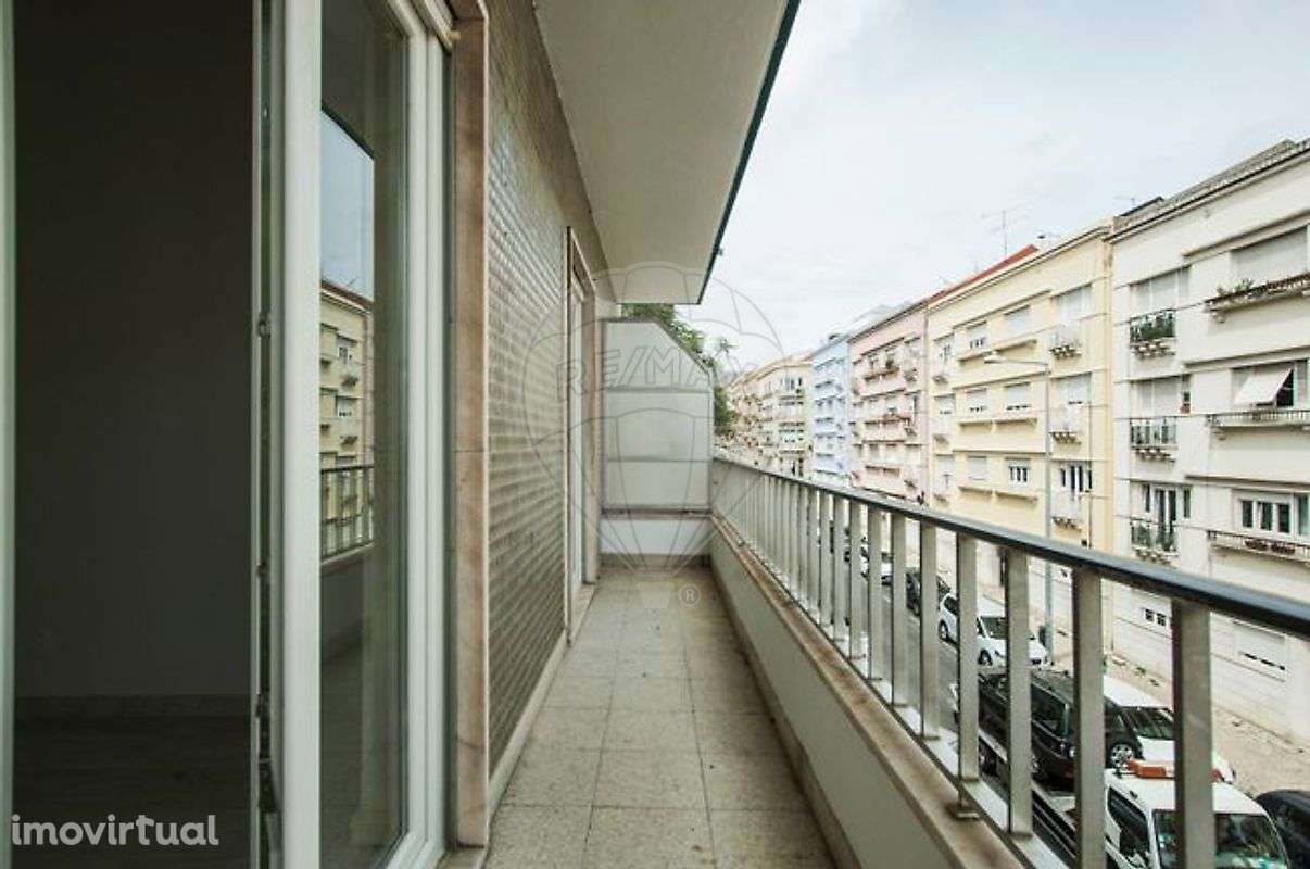 Apartamento T1 para arrendamento - Grande imagem: 3/11