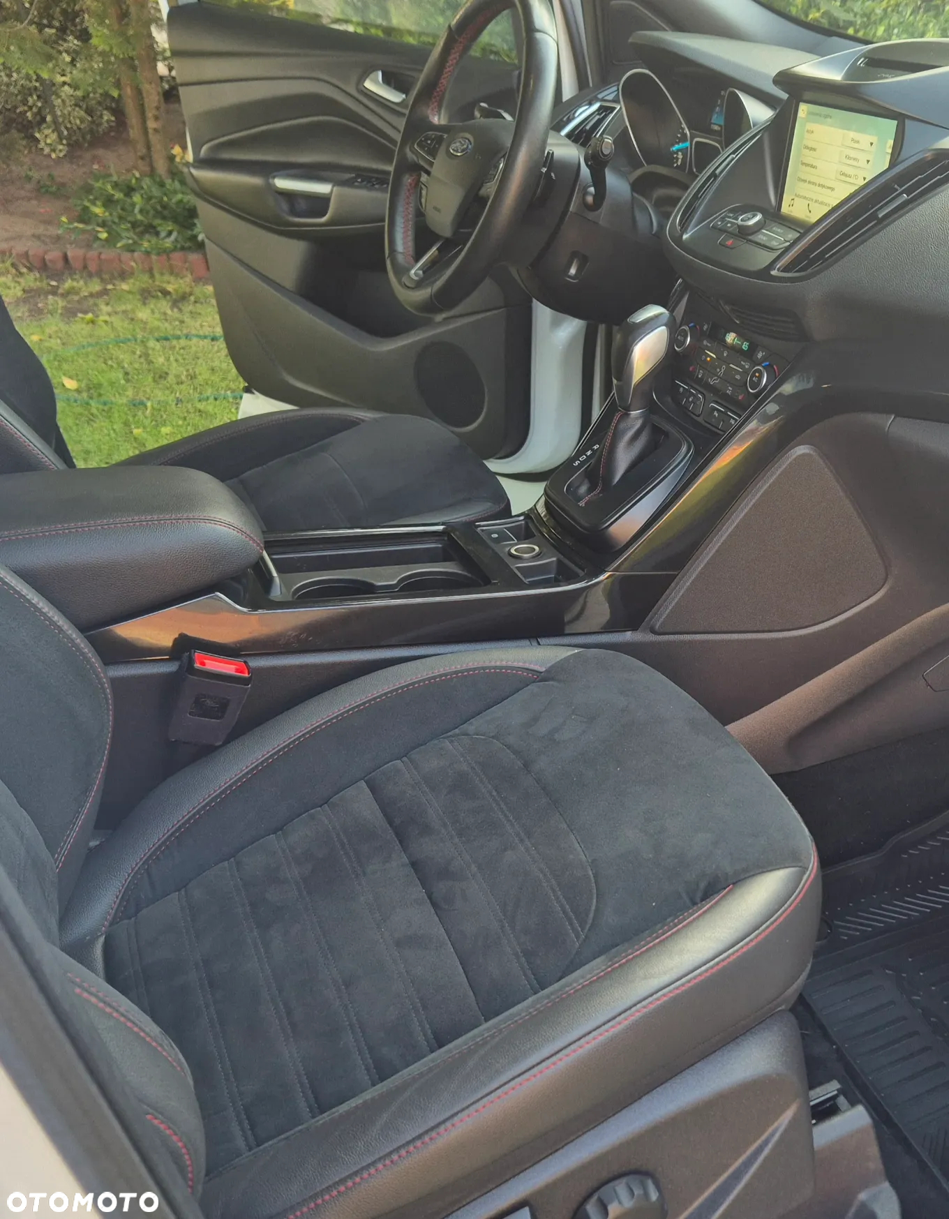 Ford Kuga 1.5 EcoBoost 4x4 ST-Line - 25
