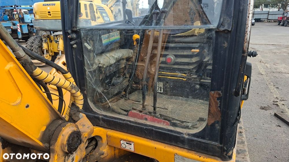 JCB 8052 - 19