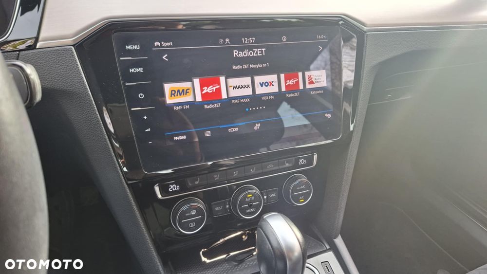 Volkswagen Passat 2.0 TDI Elegance DSG - 3