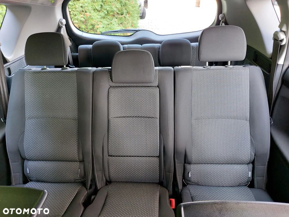 Toyota Verso - 16