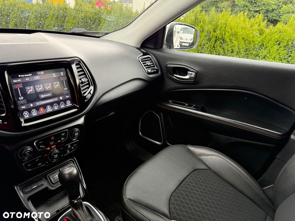 Jeep Compass 1.3 T-GDI I4 Automatik Limited - 24