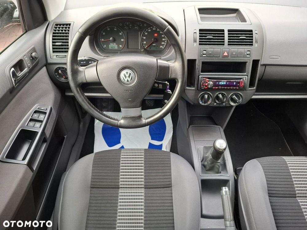 Volkswagen Polo 2008 photo 5