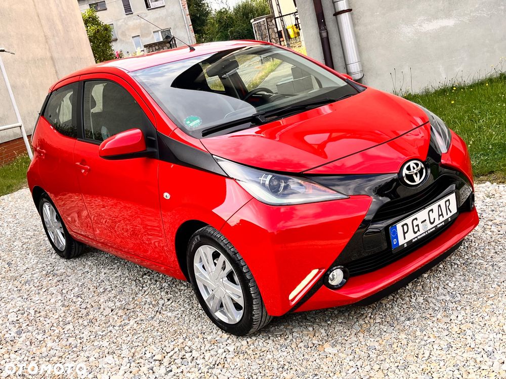 Toyota Aygo x-clusiv - 4