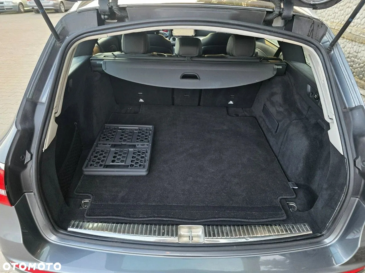 Mercedes-Benz Klasa E 220 d T 9G-TRONIC - 14