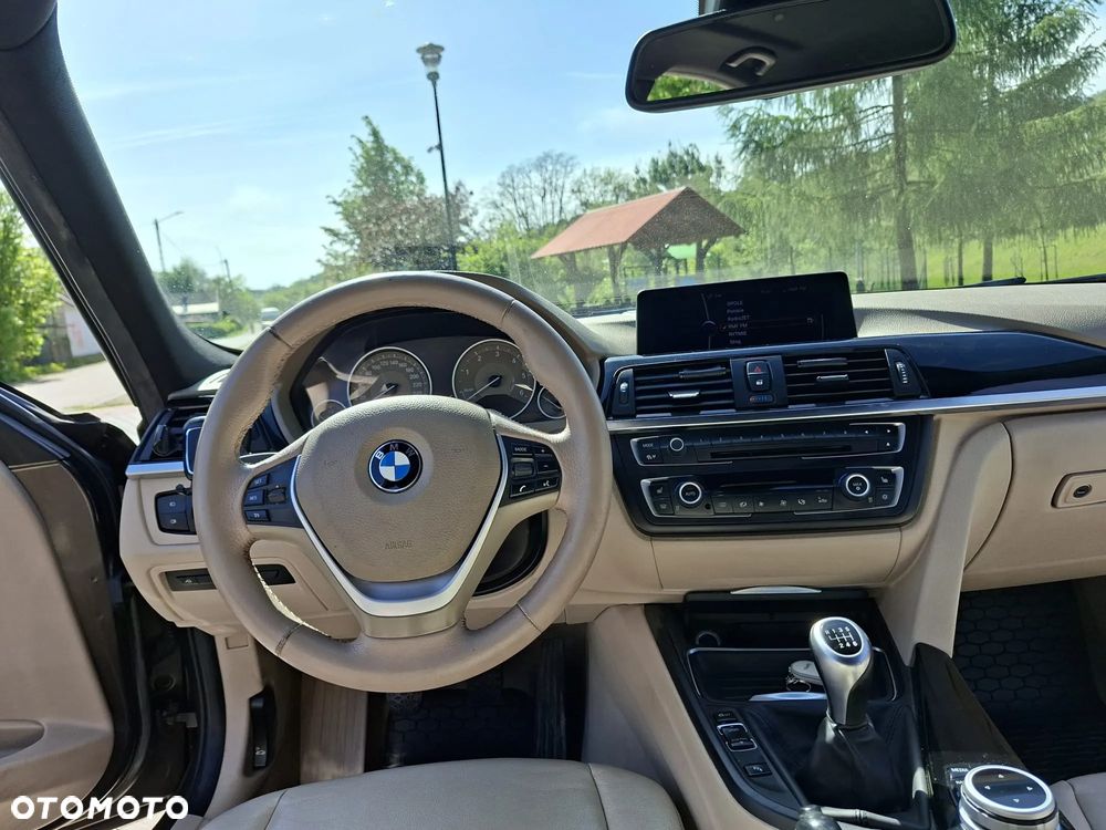 BMW Seria 3 320d - 17