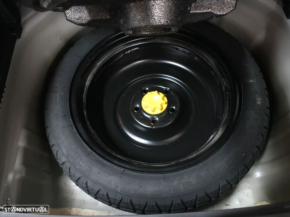 Toyota Avensis SW 2.0 D-4D Exclusive - 16