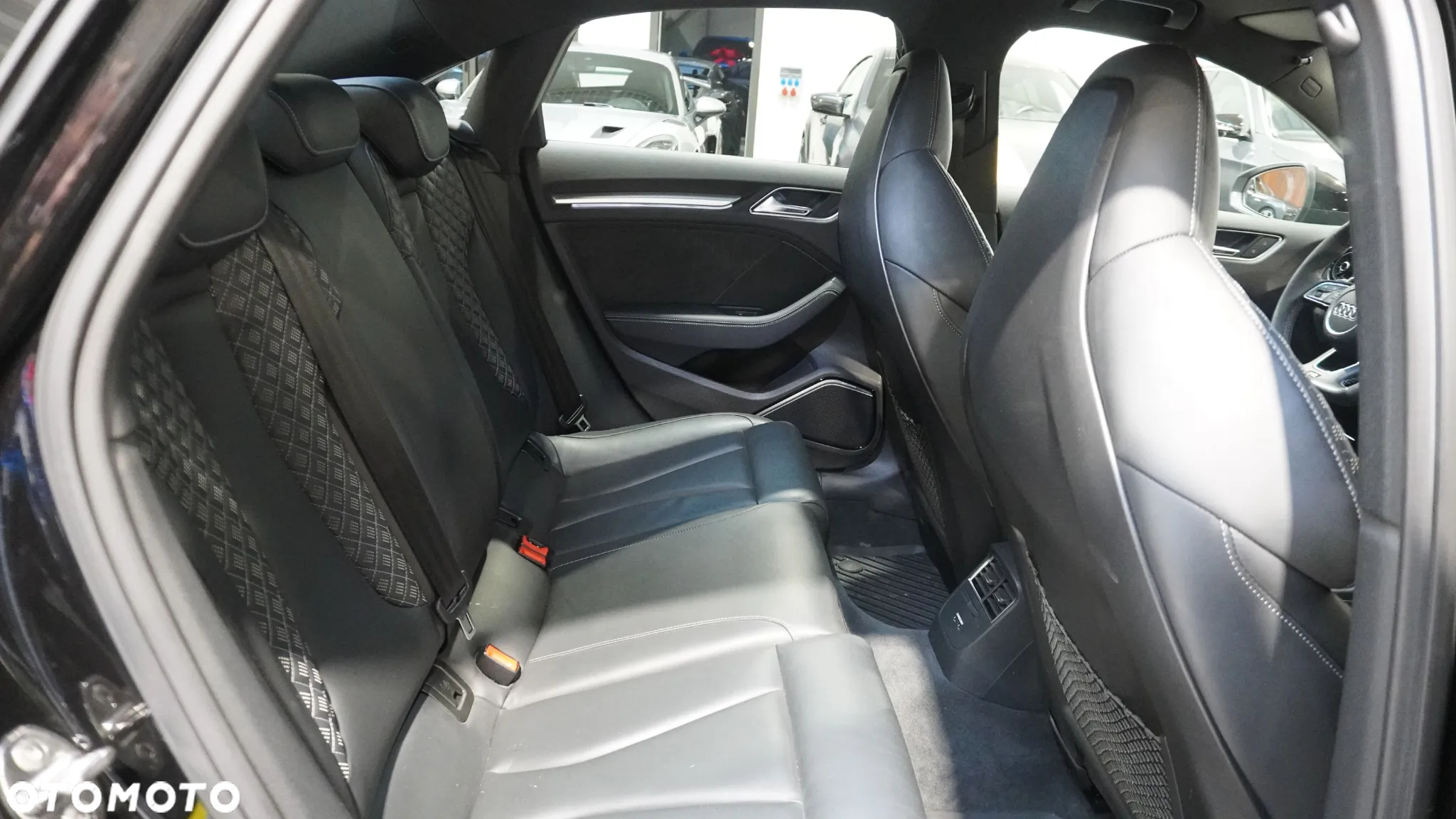 Audi RS3 2.5 TFSI Quattro S tronic - 11