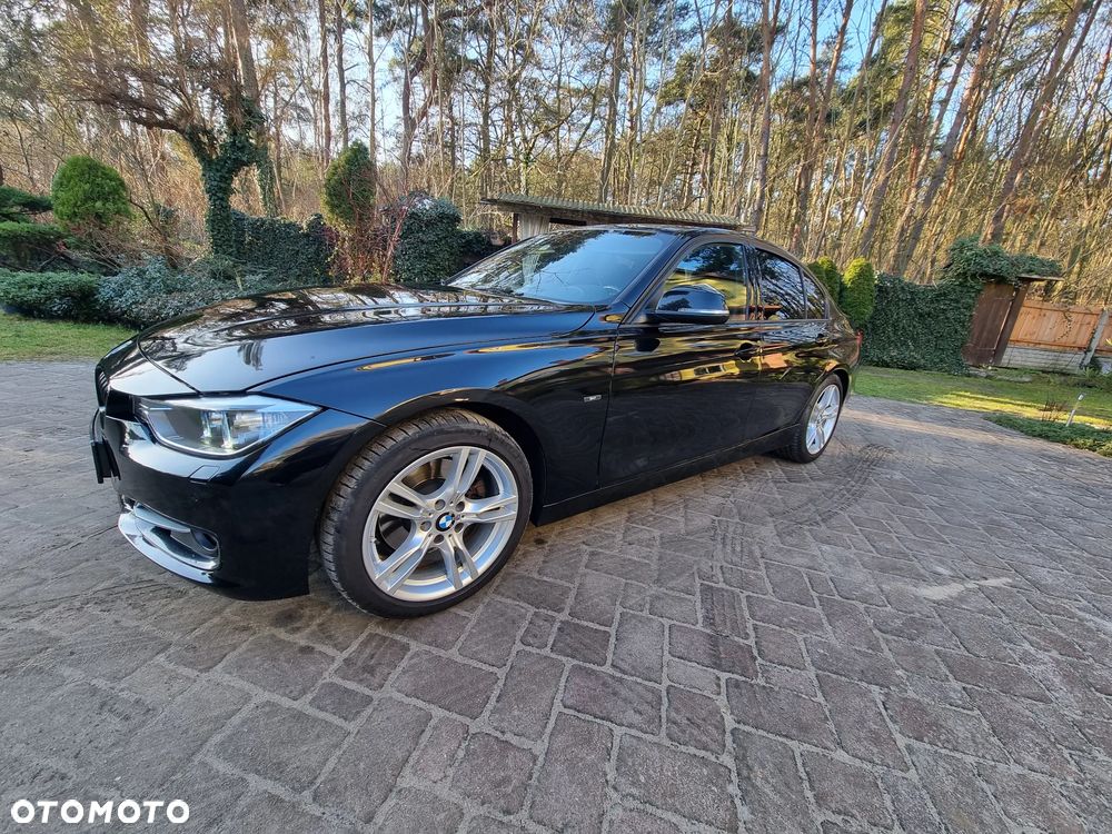 BMW Seria 3 328i Sport Line - 14