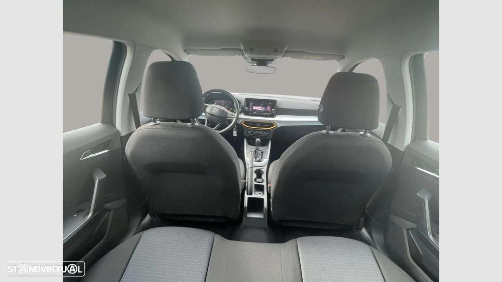 SEAT Arona - 13