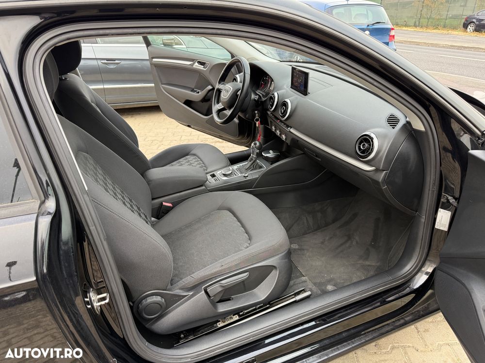 Audi A3 1.6 TDI (clean diesel) S tronic Ambition - 9