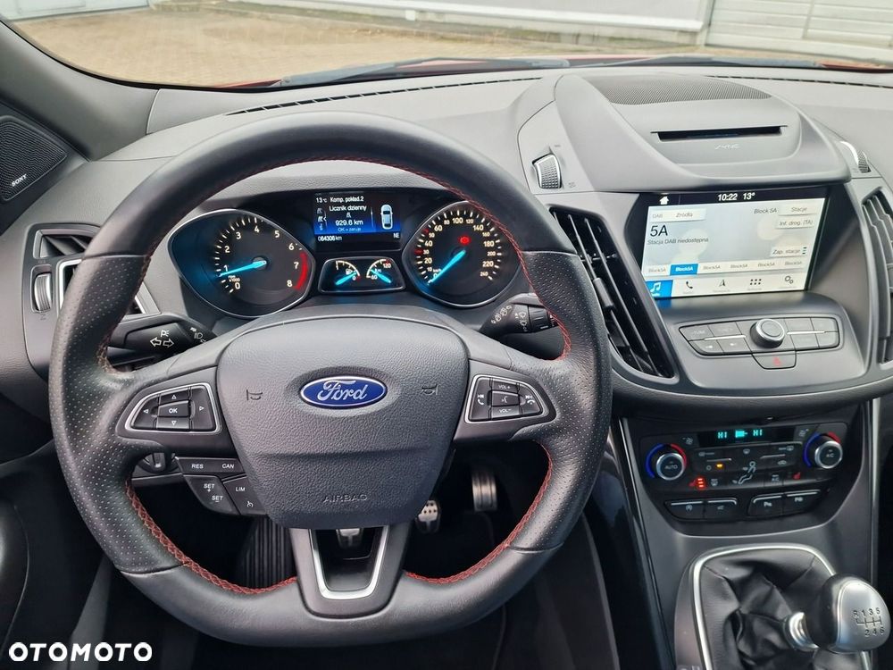 Ford Kuga 1.5 EcoBoost FWD ST-Line - 19