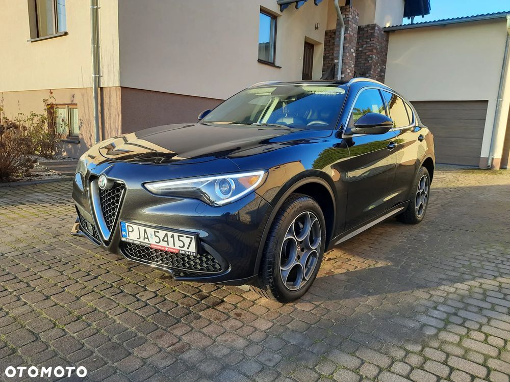 Alfa Romeo Stelvio - 2