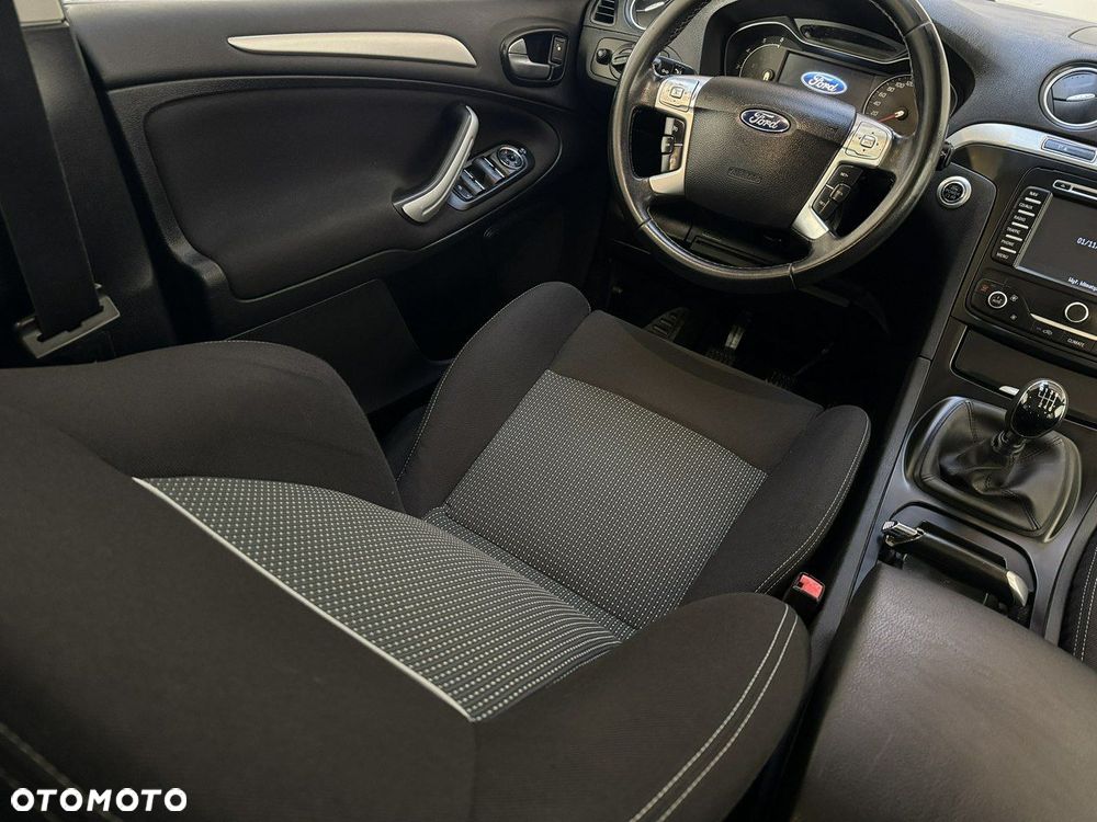 Ford S-Max 2.0 TDCi DPF Titanium X - 25