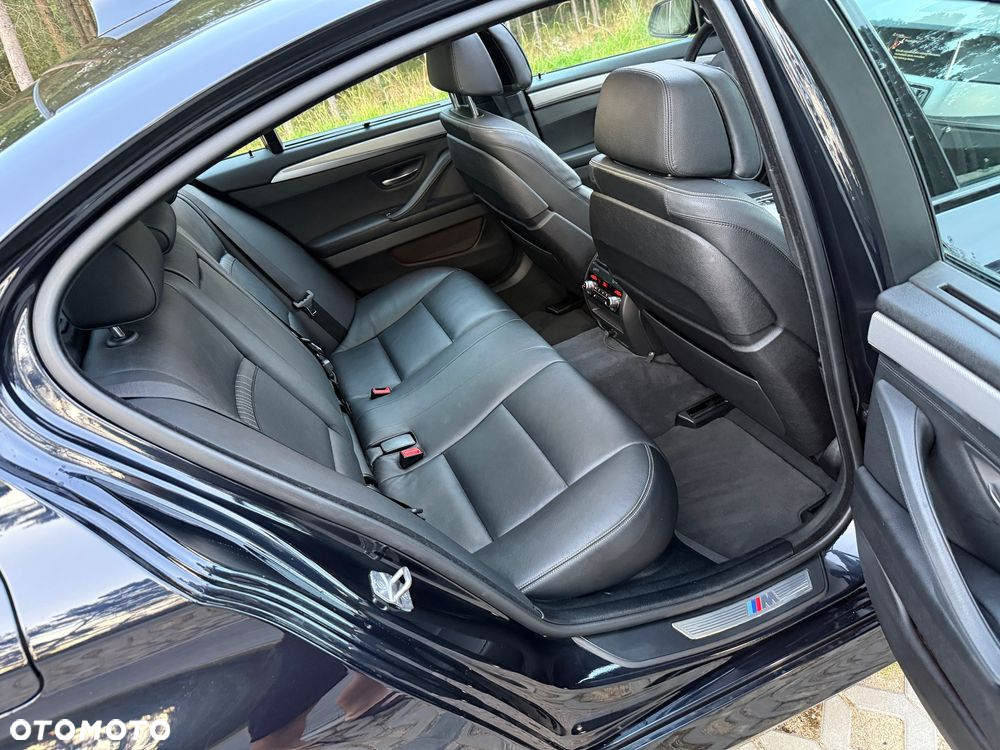 BMW Seria 5 535d xDrive - 27