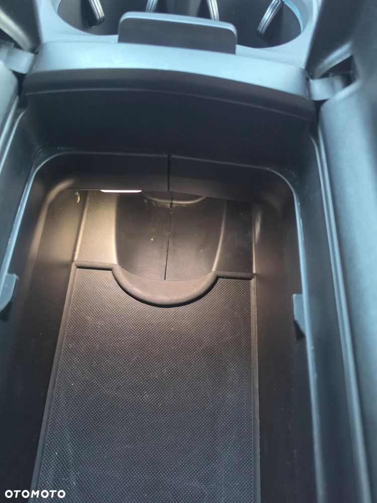 Peugeot 5008 2.0 BlueHDi GT S&S EAT8 - 20