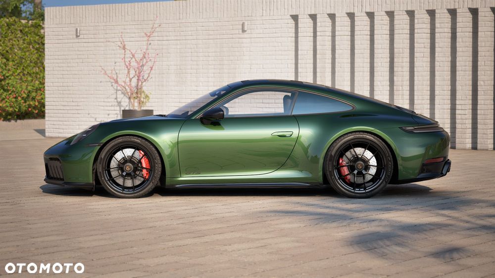 Porsche 911 Carrera T-Hybrid 4 GTS - 2