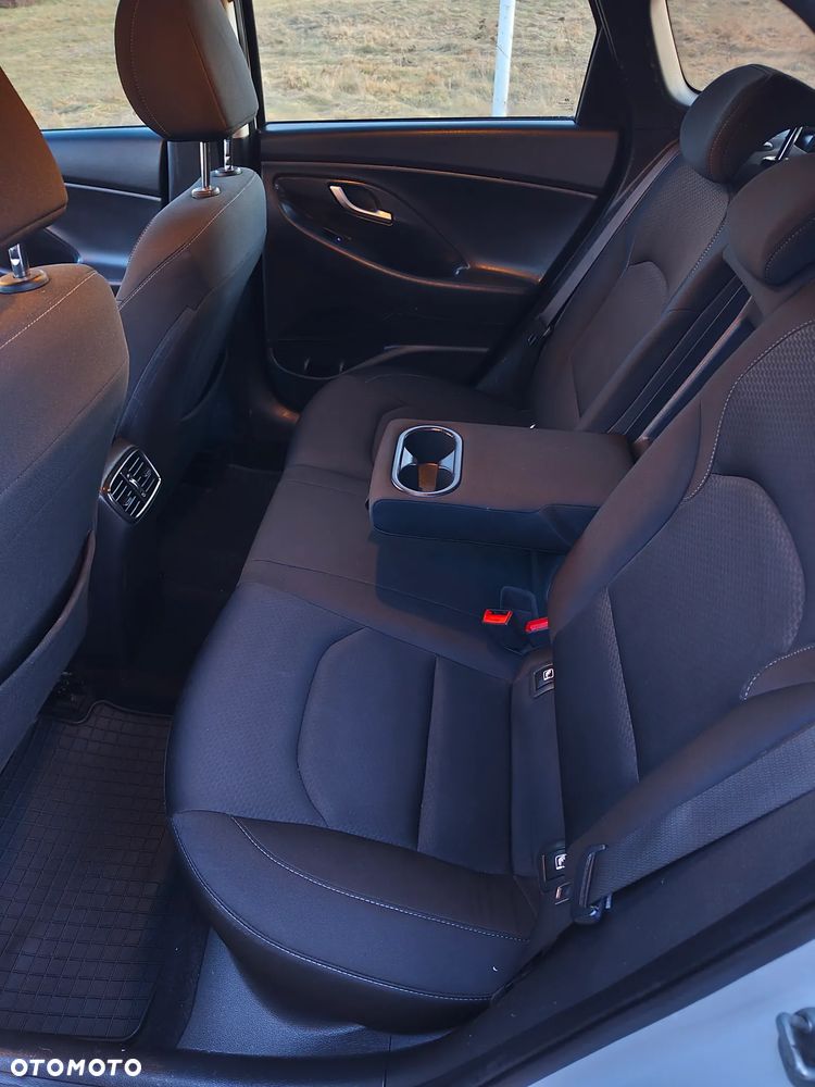 Hyundai i30 1.6 CRDI DCT Prime - 9