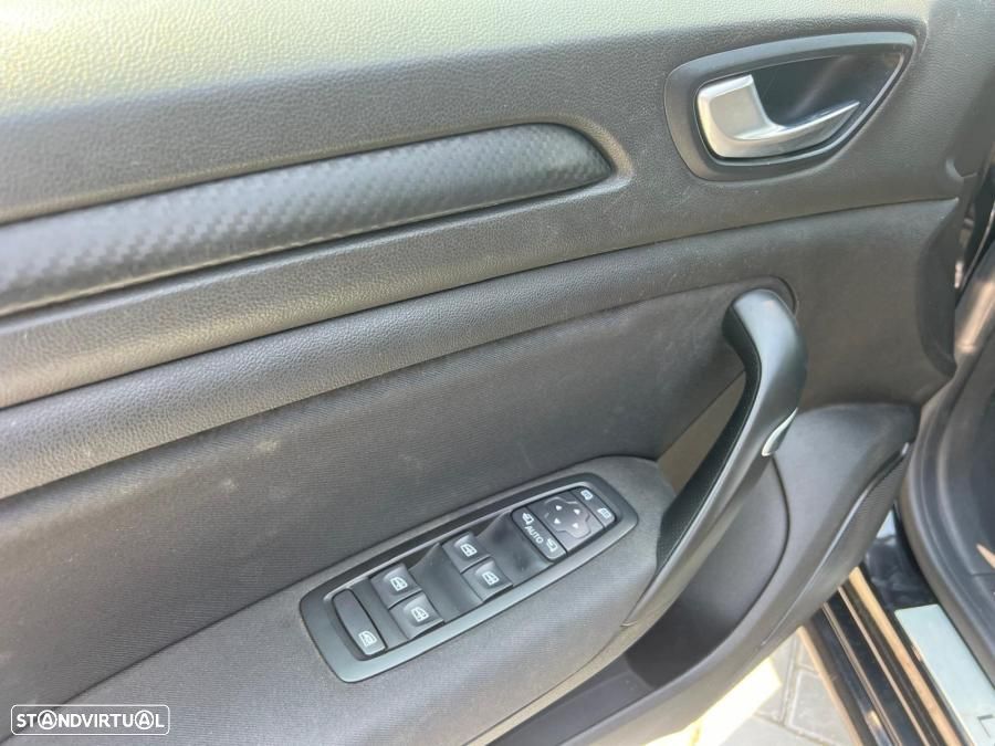 Renault Mégane 1.5 Blue dCi Intens - 5