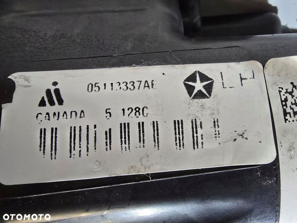 reflektor lampa przód lewy chrysler voyager town country usa 05113337ae - 5