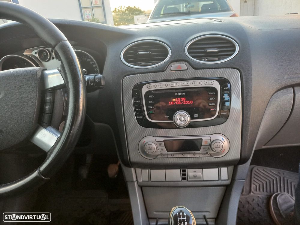 Ford Focus SW 1.6 TDCi Titanium - 12