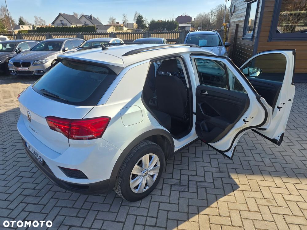 Volkswagen T-Roc - 38
