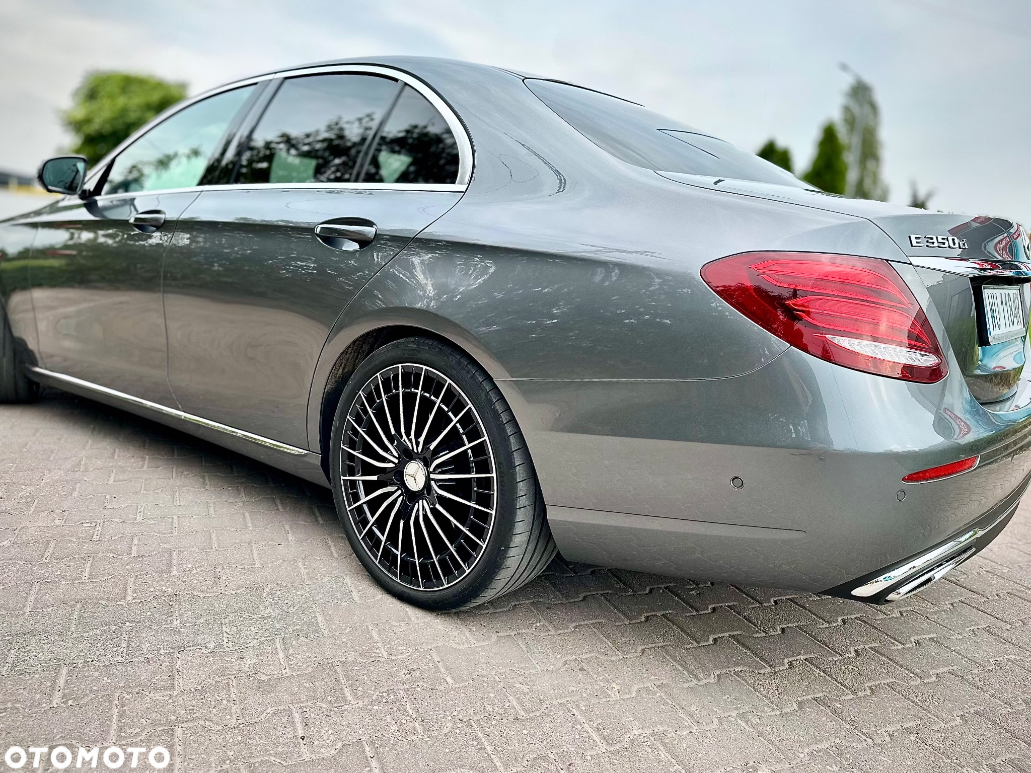 Mercedes-Benz Klasa E 350 d 9G-TRONIC - 11