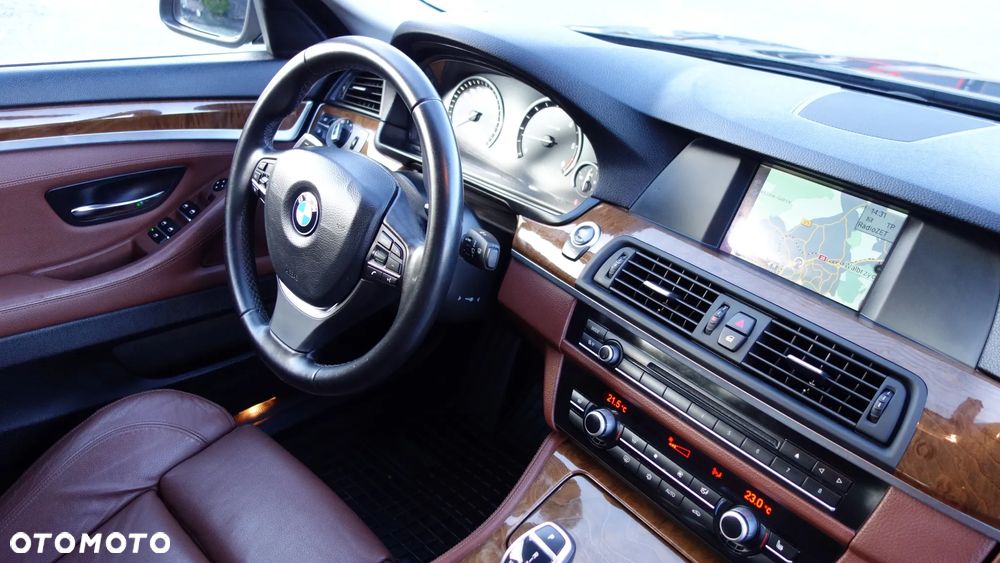 BMW Seria 5 520d Luxury Line - 36