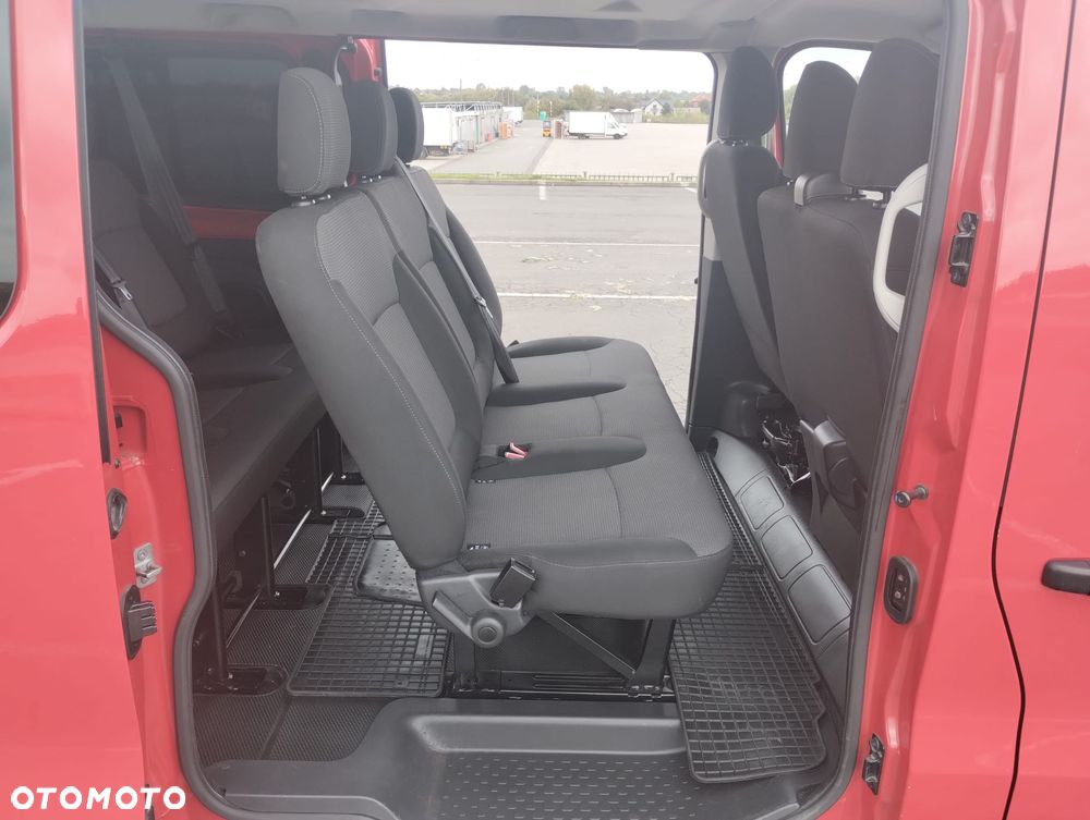 Renault Trafic Grand SpaceClass 2.0 dCi EDC - 11