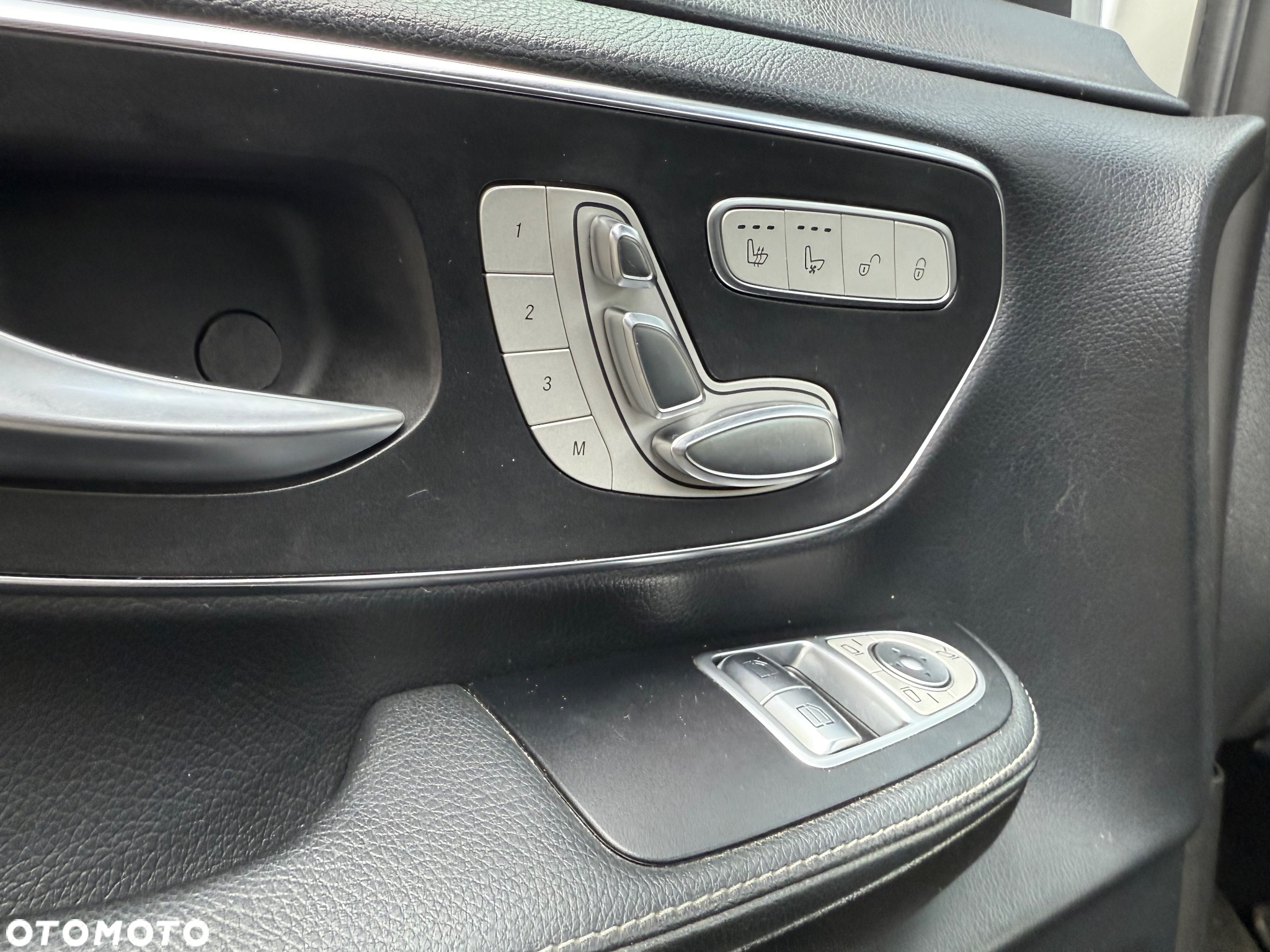 Mercedes-Benz Klasa V 250 (BlueTEC) d Avantgarde 7G-Tronic - 17