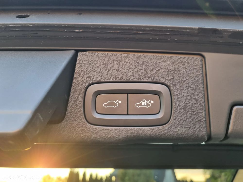 Volvo XC 60 B5 B AWD Ultimate Bright - 7