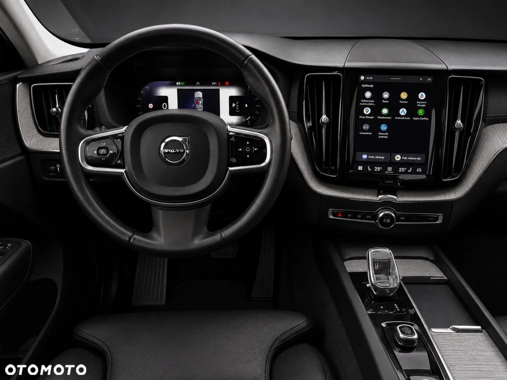 Volvo XC 60 B4 D AWD Ultimate Bright - 15
