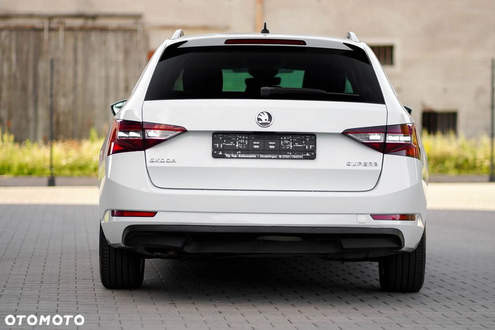 Skoda Superb 2.0 TDI Sportline DSG - 15