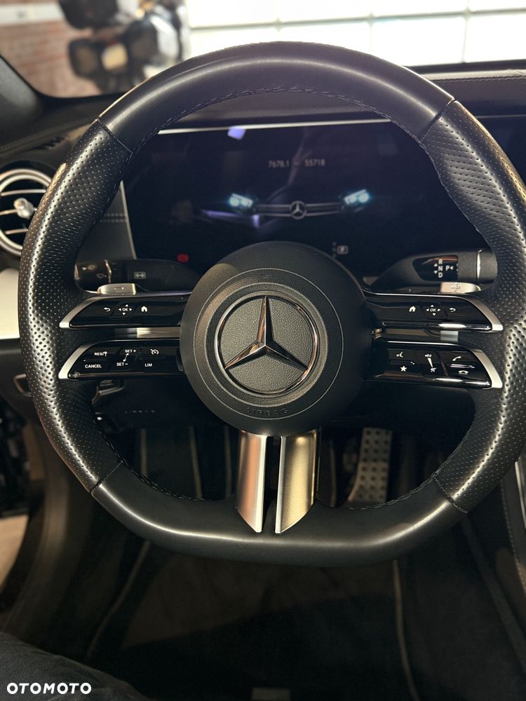 Mercedes-Benz Klasa E 220 d 4-Matic AMG - 12