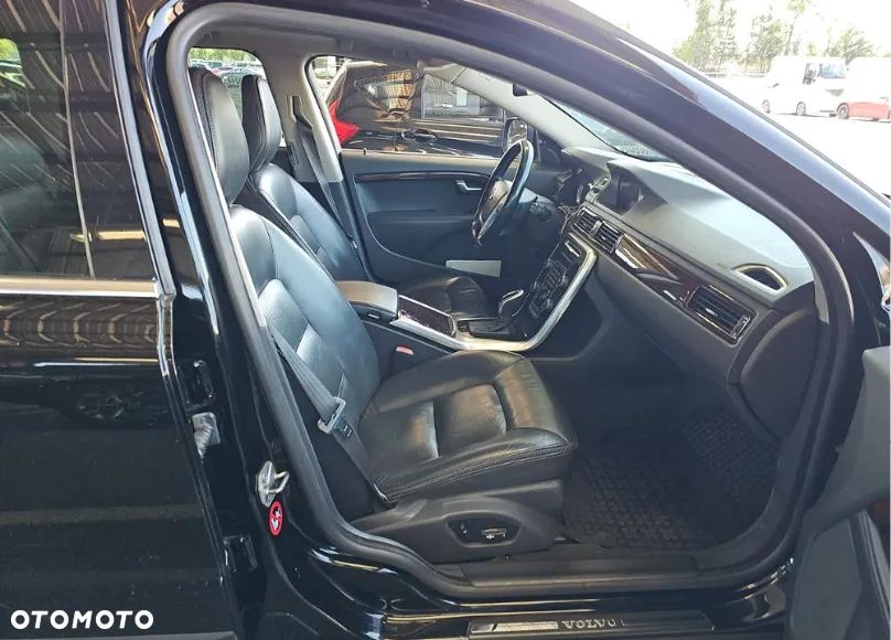 Volvo XC 70 - 10