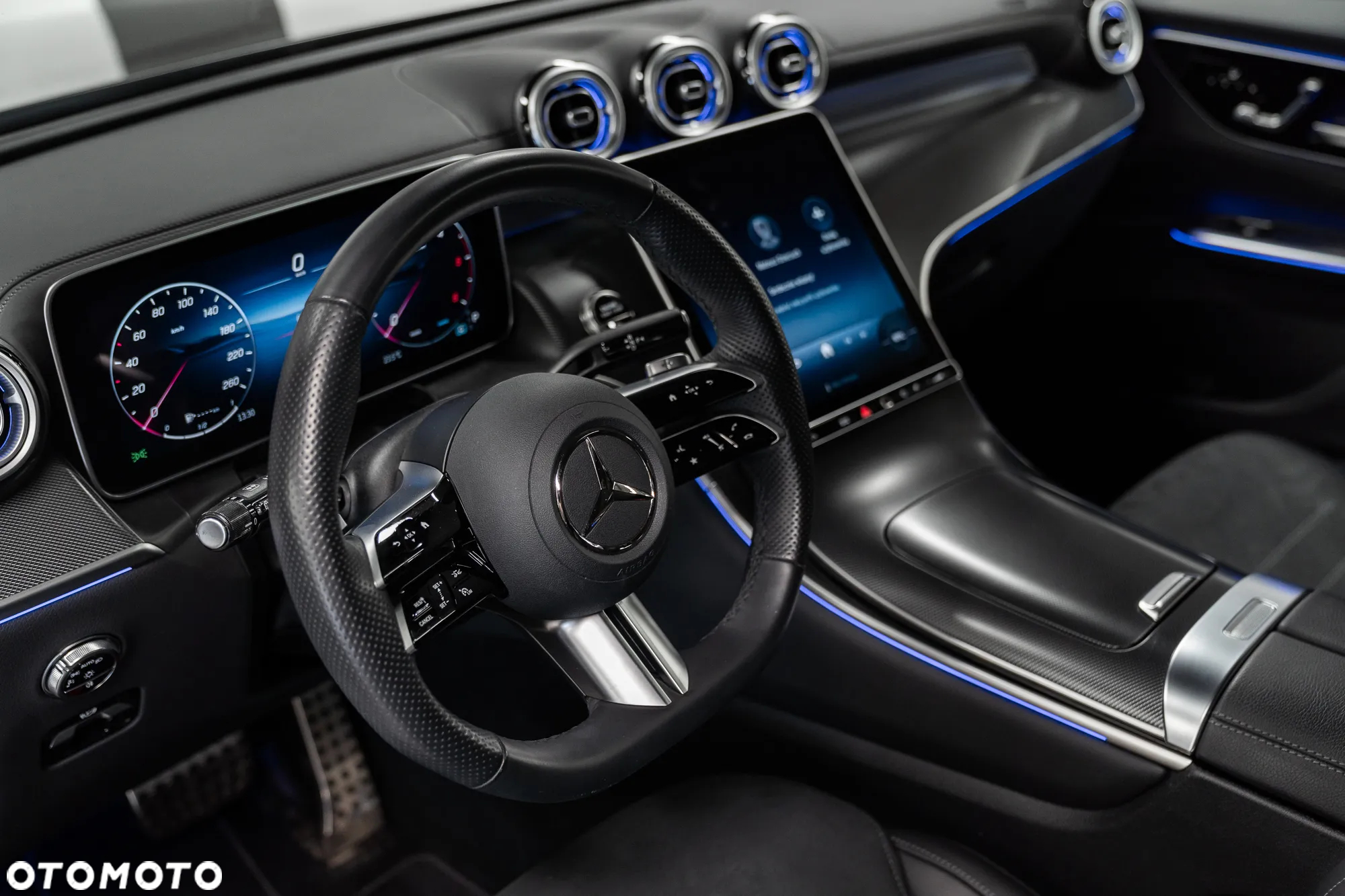 Mercedes-Benz GLC - 24