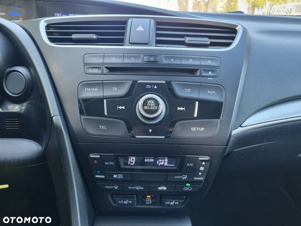 Honda Civic 1.8 i-VTEC Comfort - 18