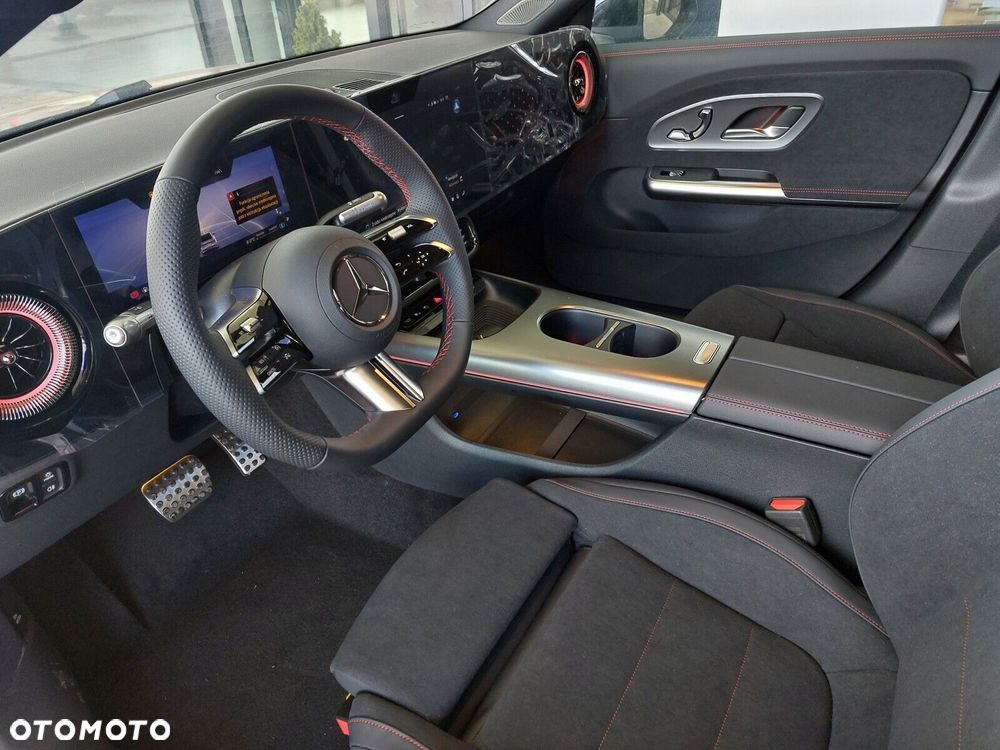 Mercedes-Benz CLA - 7