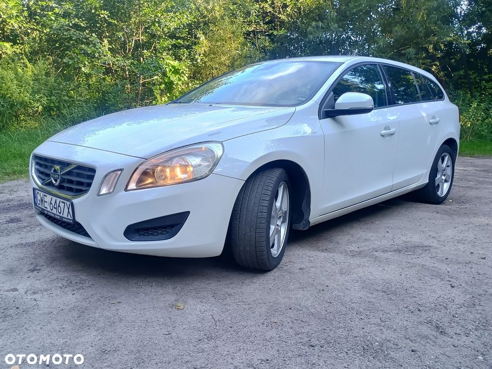Volvo V60 D2 Kinetic - 2