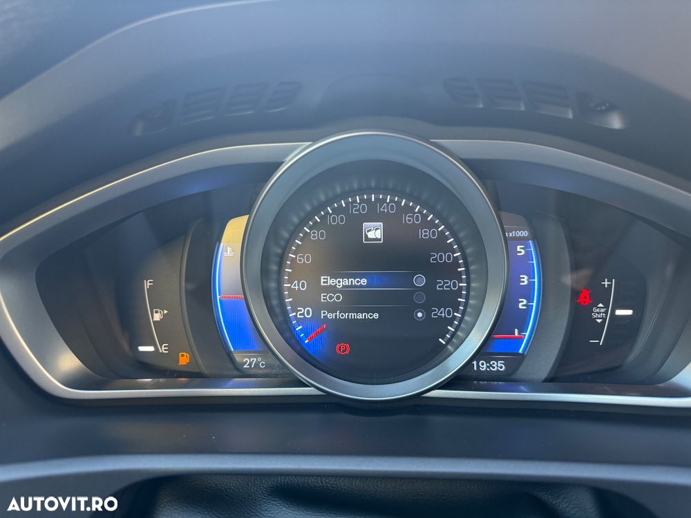 Volvo V40 D4 RDesign - 20