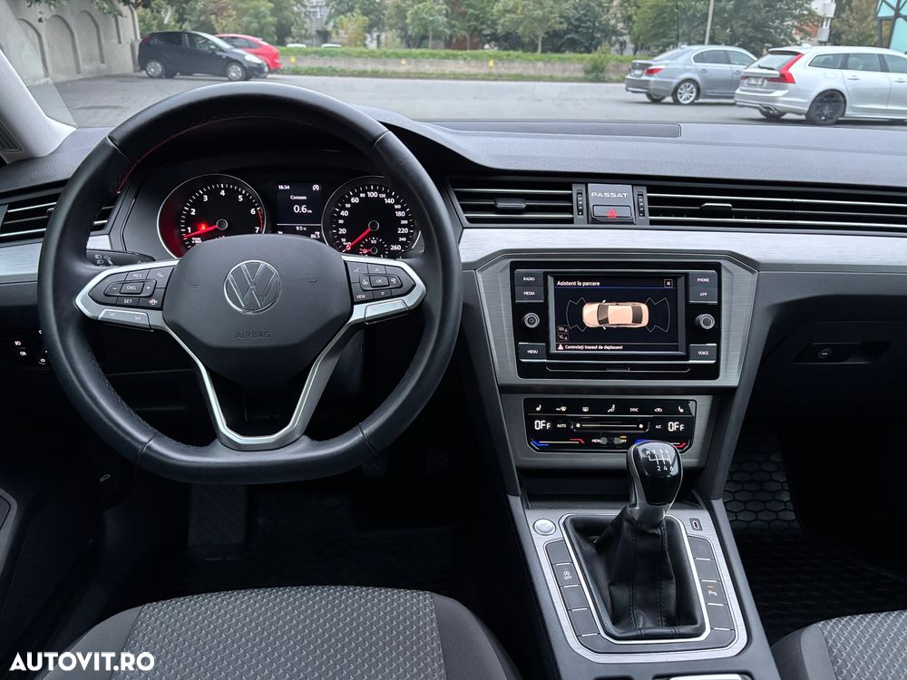 Volkswagen Passat 1.5 TSI ACT Advance - 12