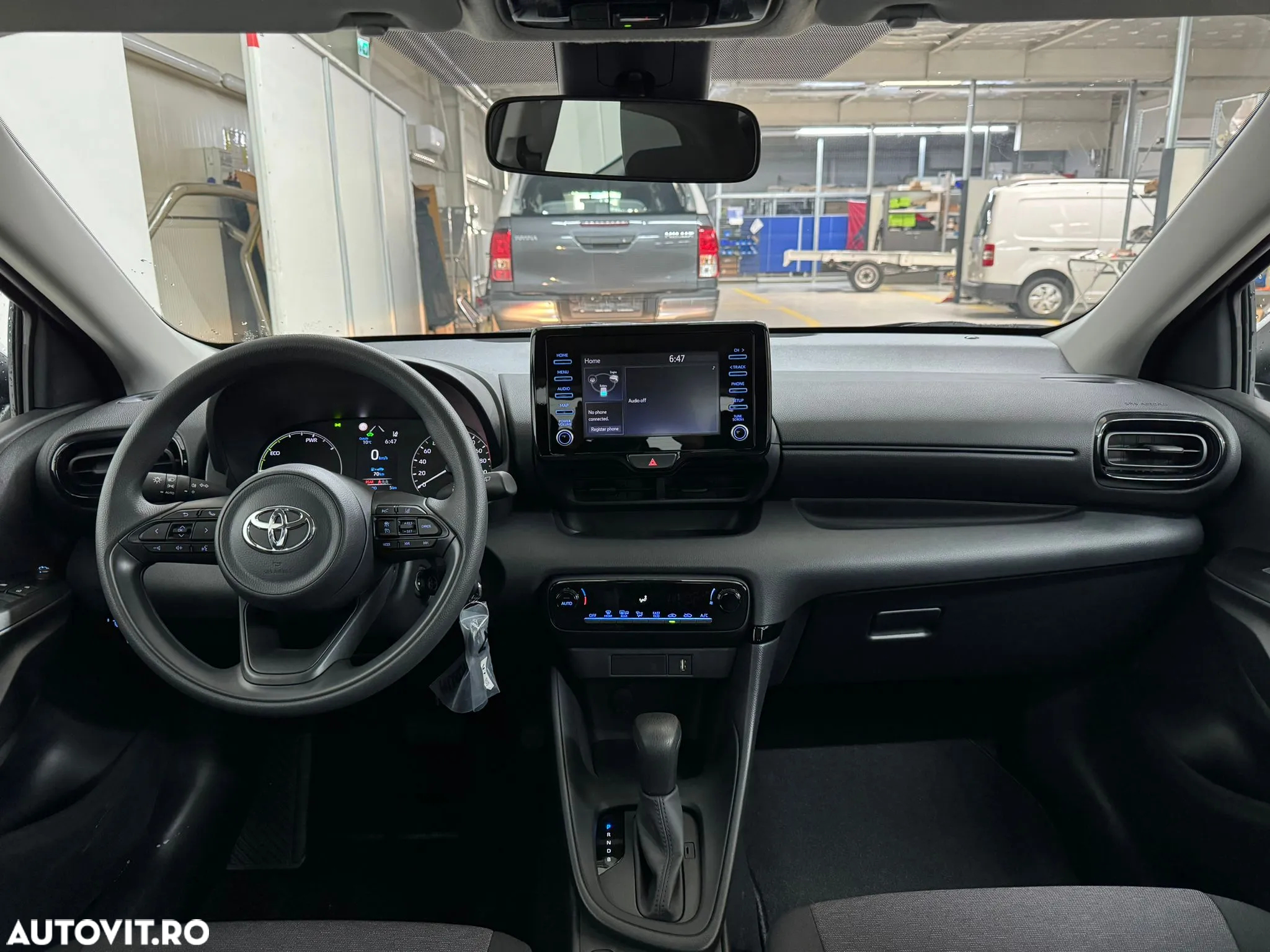 Toyota Yaris 1.5 VVT-i HSD Eco - 10