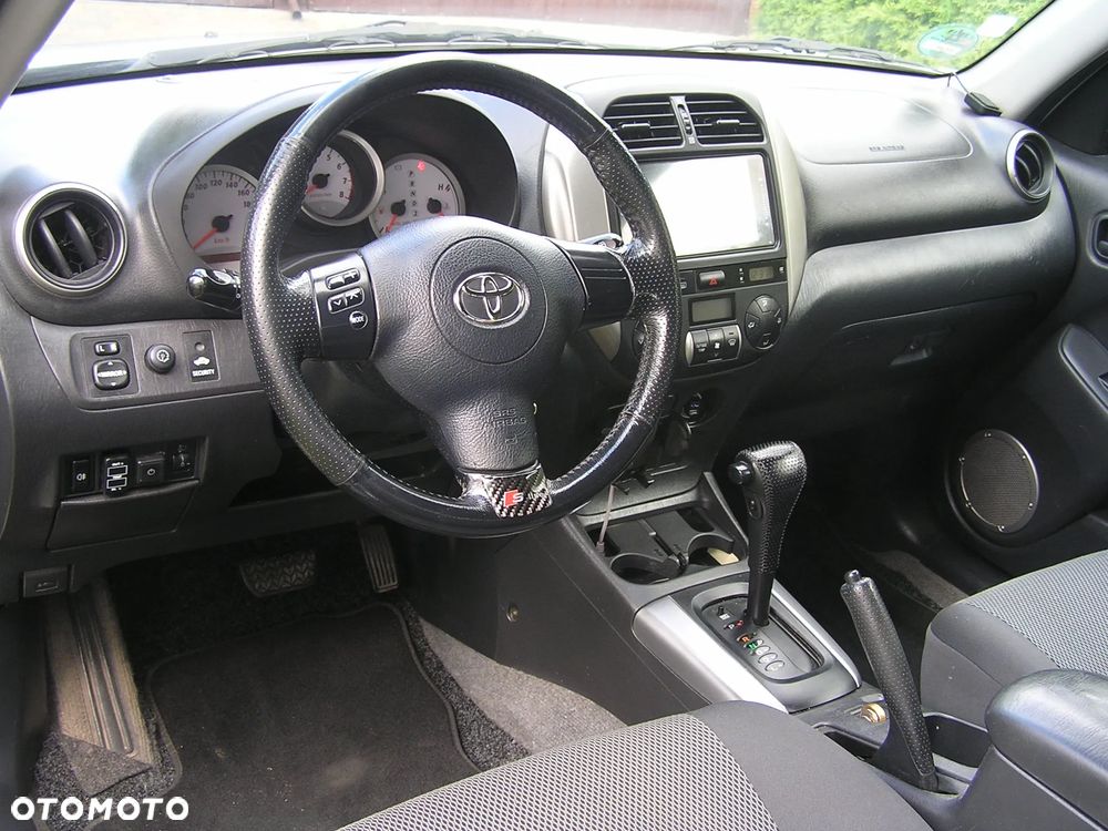 Toyota RAV4 2.0 VVT-i Sol - 13